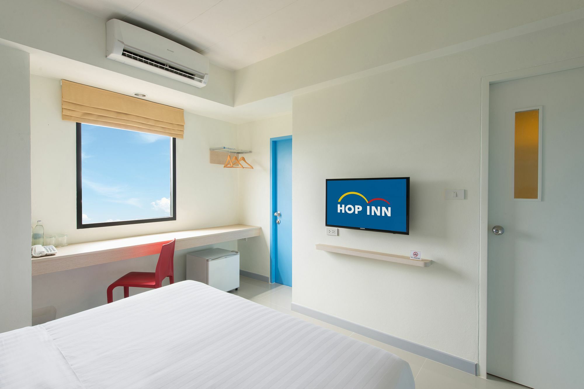 Hop Inn Csiangraj Kültér fotó